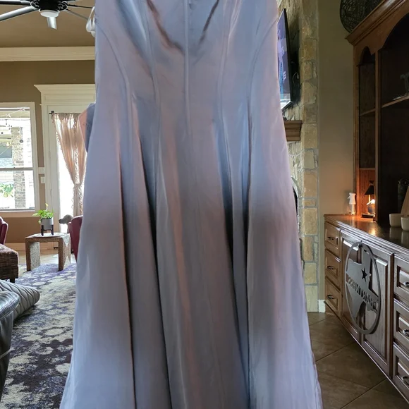 Azazie Backless Midi Dress - Picture 3 of 8